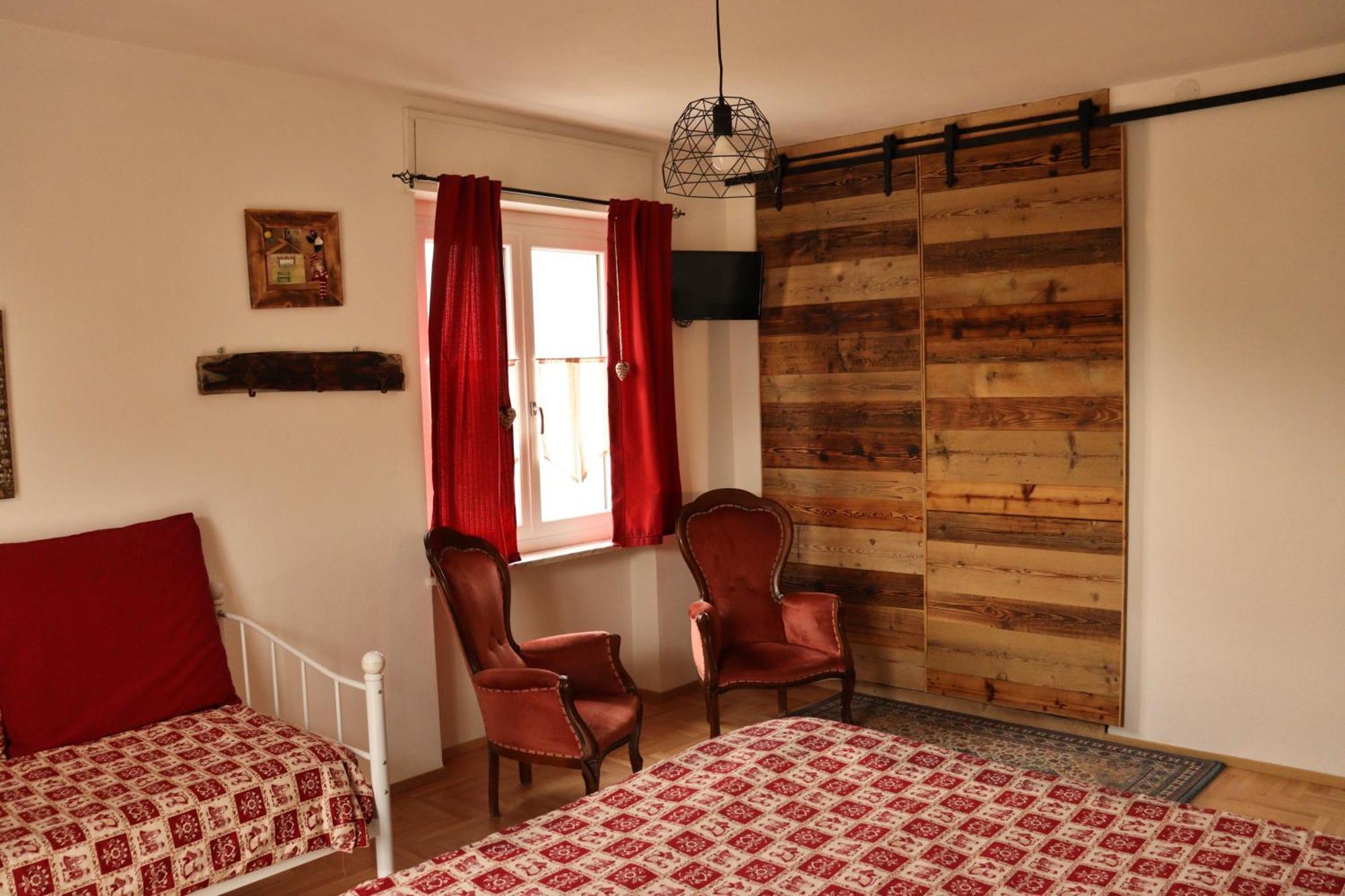 Aparthotel Lo Barbaboc Charvensod Esterno foto