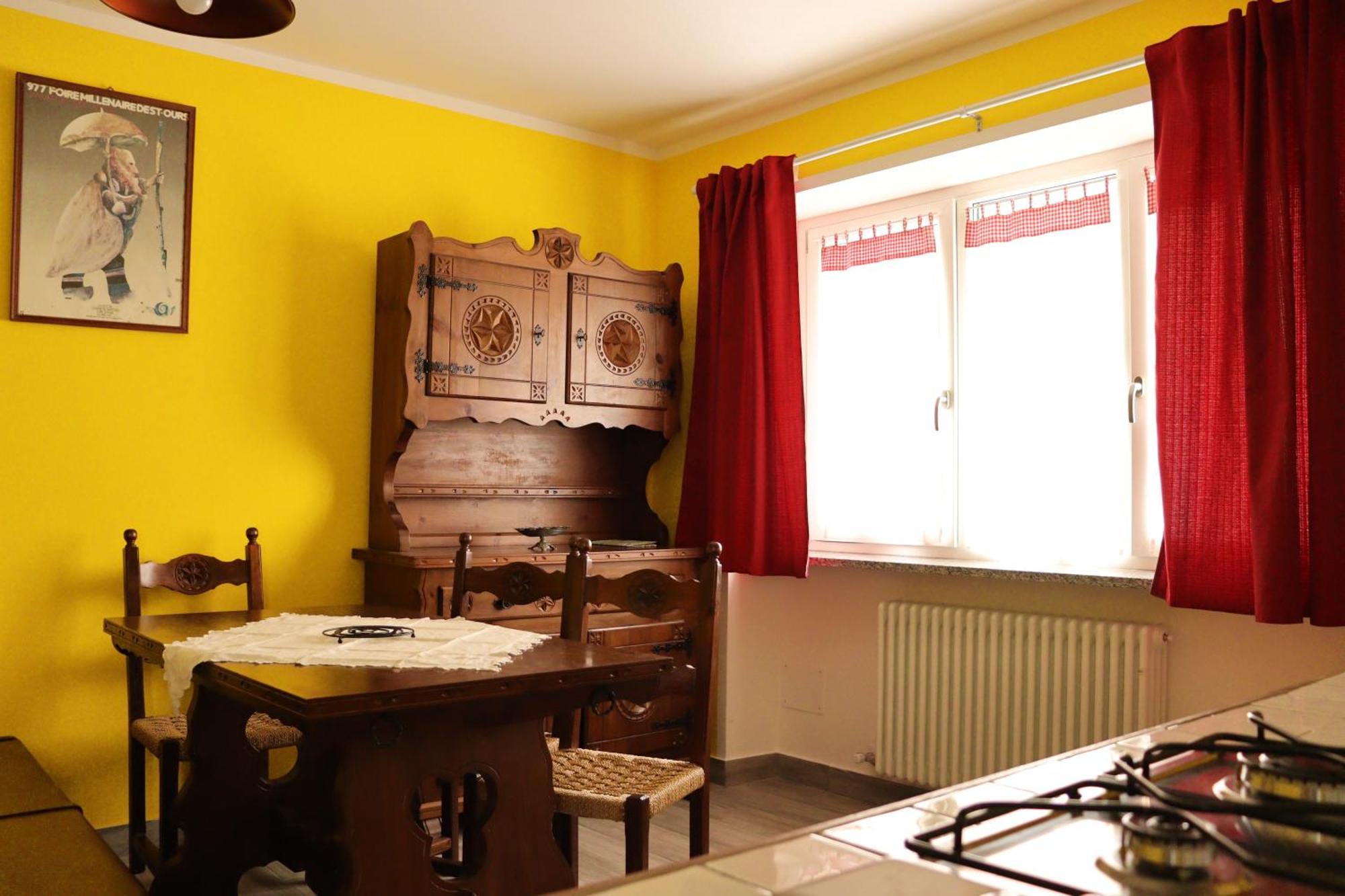 Aparthotel Lo Barbaboc Charvensod Esterno foto