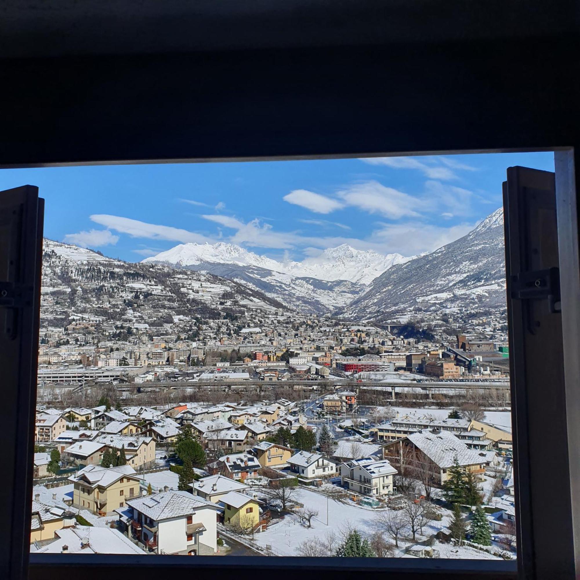Aparthotel Lo Barbaboc Charvensod Esterno foto